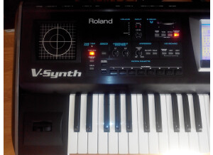 Roland V-Synth (48000)