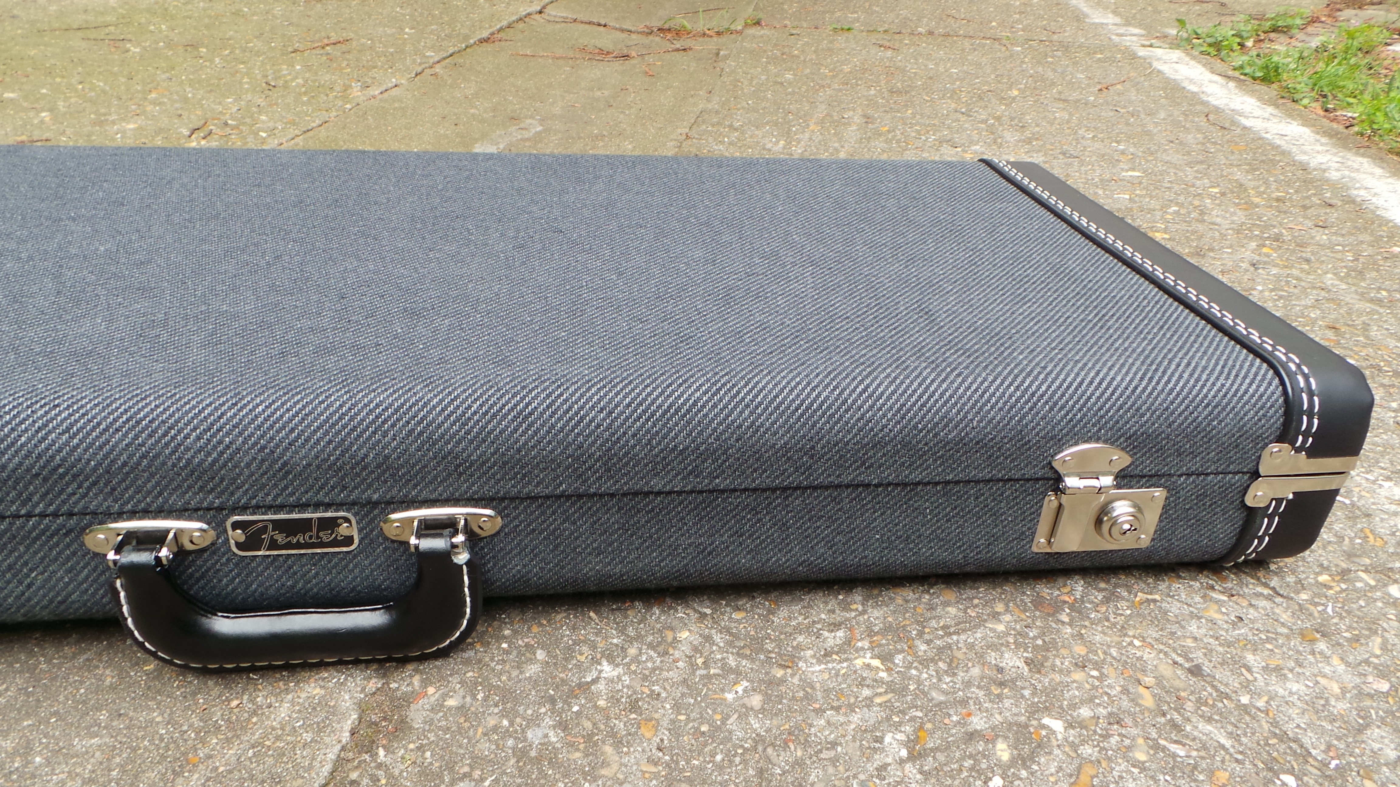 Fender The Edge Strat : Photos The Edge Strat 2