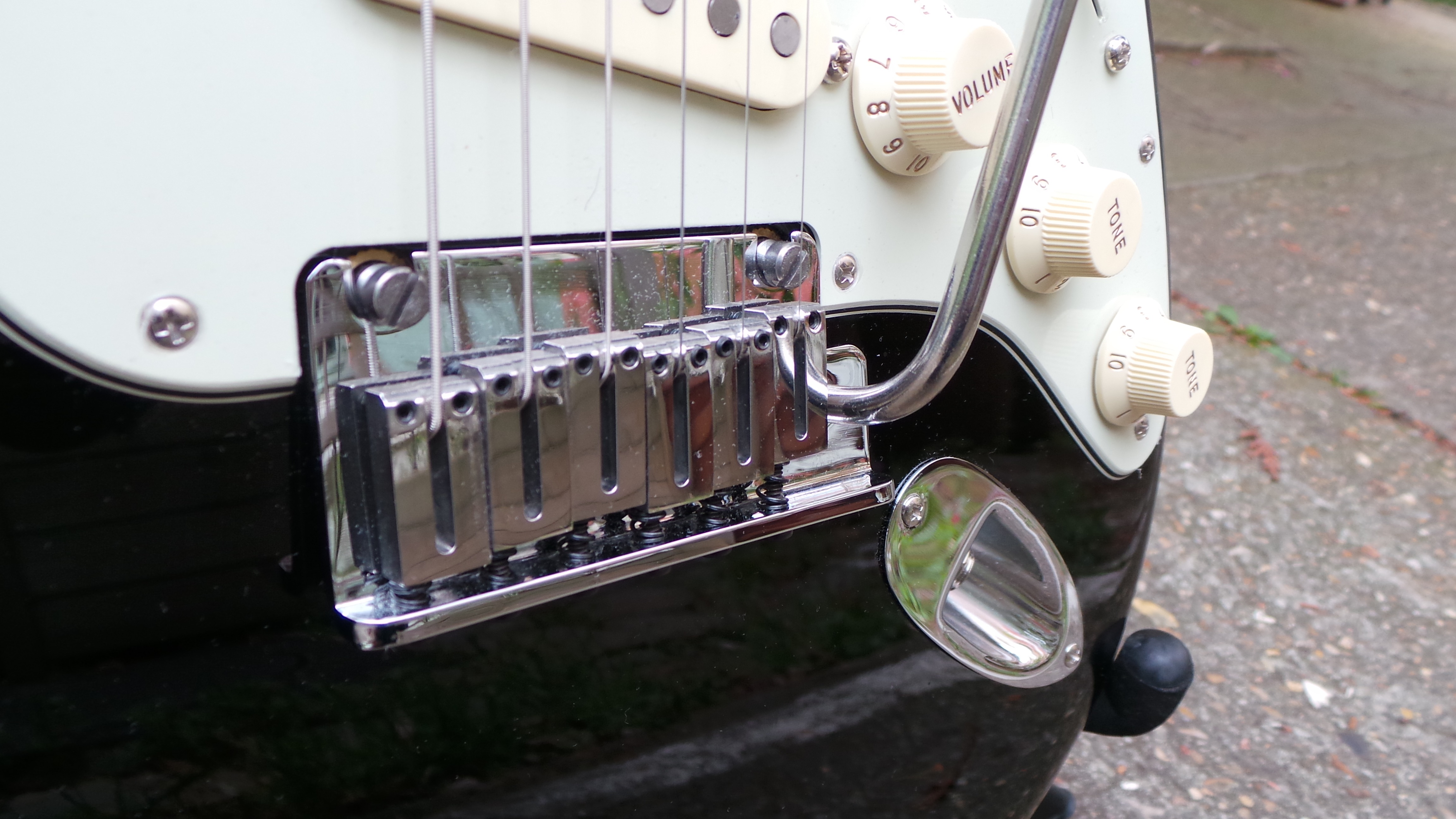 Fender The Edge Strat : Photos The Edge Strat 13