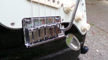 Fender The Edge Strat : Photos The Edge Strat 13 Fender The Edge Strat : Photos The Edge Strat 13