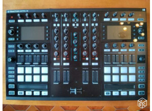 Native Instruments Traktor Kontrol S8 (29807)