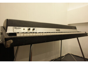 Fender Rhodes Mark I Stage Piano (73300)