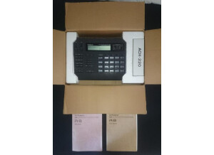 Roland R-8 (25404)