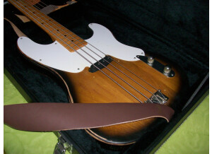 Fender Classic '51 Precision Bass (8290)