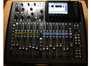 Behringer X32 Compact 2