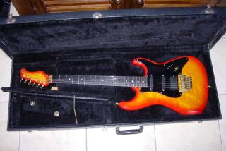 Valley Arts Guitars Custom Pro USA (strat)