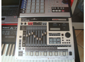 Roland MC-808 (27569)