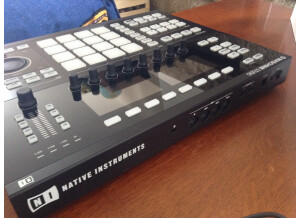 Native Instruments Maschine Studio (6052)
