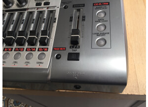 Boss BR-1600CD Digital Recording Studio (34025)