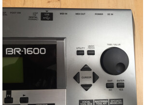 Boss BR-1600CD Digital Recording Studio (8427)