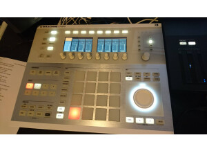 Native Instruments Maschine Studio (10176)