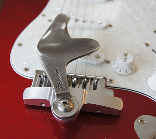 Palm O Low on Red Guitar2