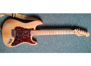 Fender Special Edition Lite Ash Stratocaster (41122)