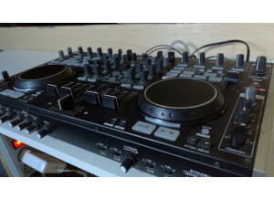 Denon DJ DN-MC6000 (12715)