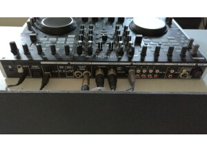 Denon DJ DN-MC6000 (78030)