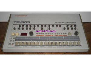 Roland TR-909 (85907)