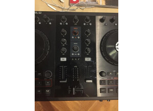 Native Instruments Traktor Kontrol S2 (97912)