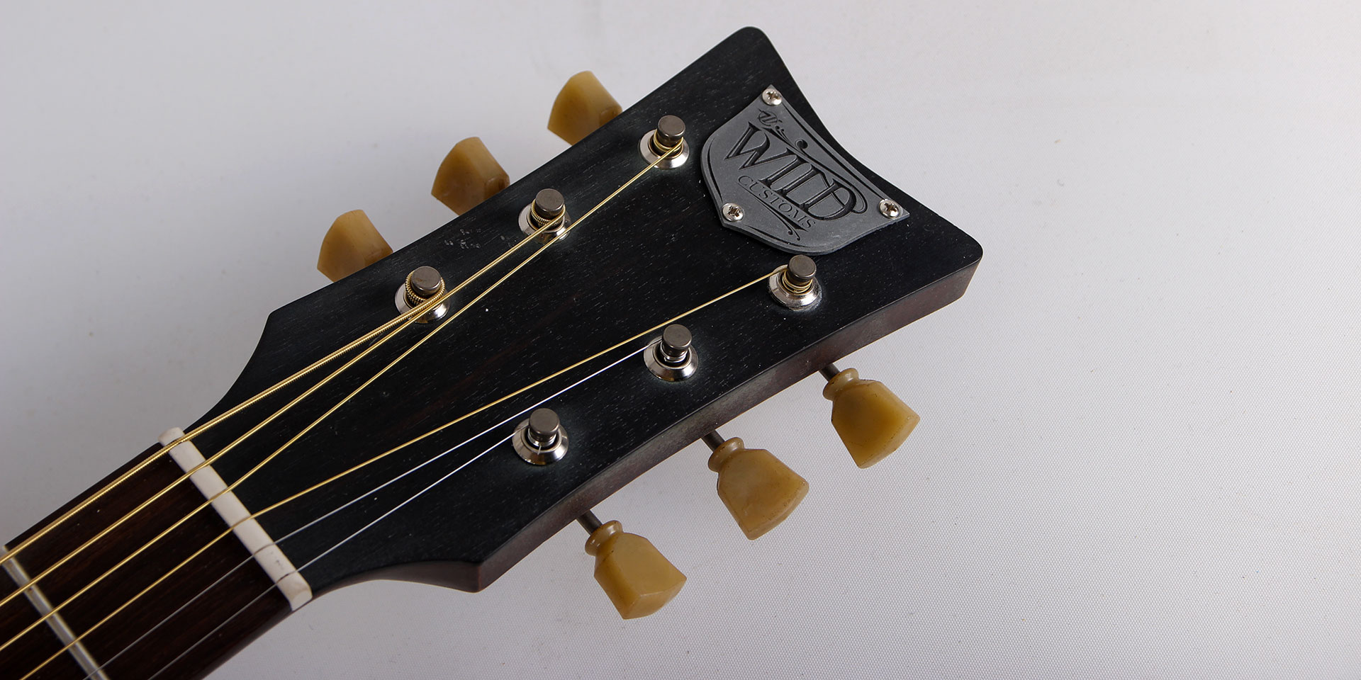 Wild Customs Harvest J-45 : HARVEST 45 HEAD 1920px