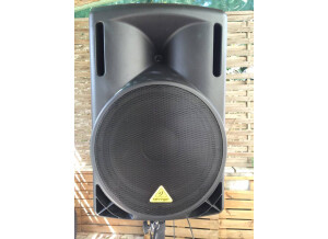 Behringer Eurolive B215D (5240)