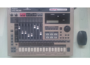 Roland MC-808 (40901)
