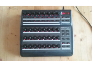 Behringer B-Control Rotary BCR2000 (1009)