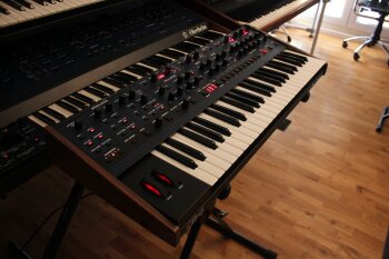 Dave Smith Instruments OB-6 : OB 6 06.JPG Dave Smith Instruments OB-6 : OB 6 06.JPG