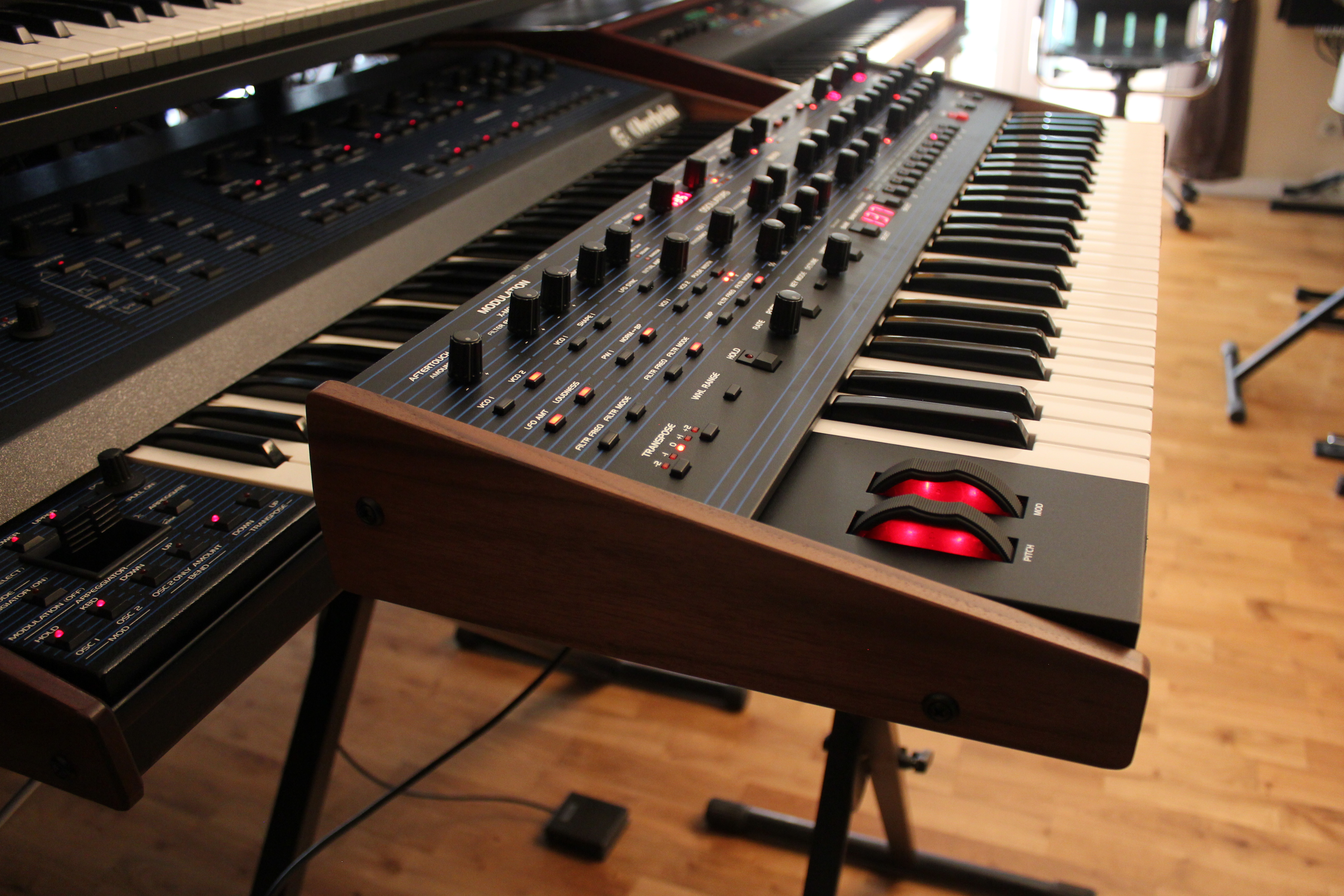 Dave Smith Instruments OB-6 : OB 6 07.JPG