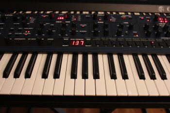 Dave Smith Instruments OB-6 : OB 6 12.JPG Dave Smith Instruments OB-6 : OB 6 12.JPG