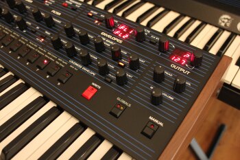 Dave Smith Instruments OB-6 : OB 6 18.JPG Dave Smith Instruments OB-6 : OB 6 18.JPG