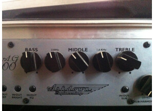 Behringer Ultrabass BB210 (13000)