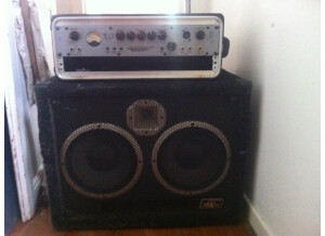 Behringer Ultrabass BB210 (59375)