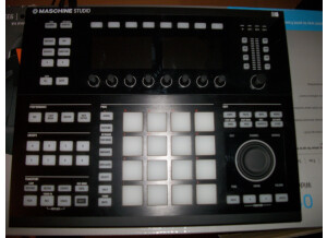 Native Instruments Maschine Studio (95696)