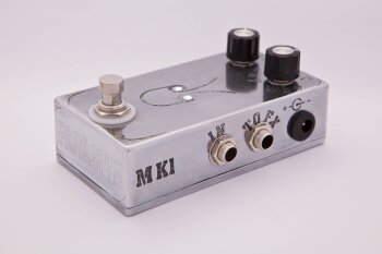 Locustom Parasite MK1 : PARASITE 4 Locustom Parasite MK1 : PARASITE 4