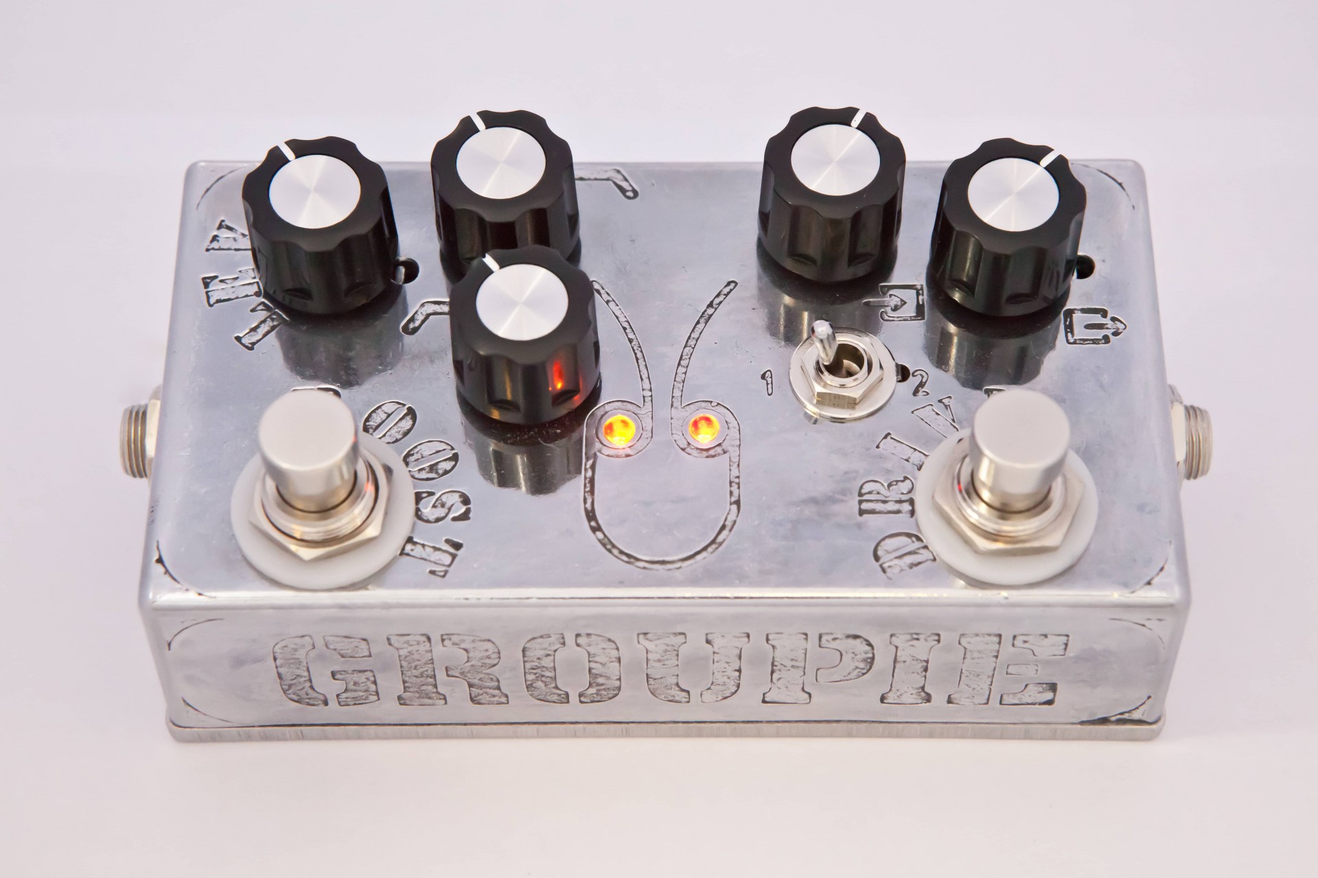 Locustom Groupie : Groupie 2 e1465390741235