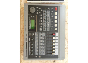 Roland VS-840 (96884)