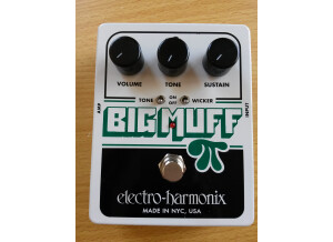 Electro-Harmonix Big Muff Pi with Tone Wicker (49336)