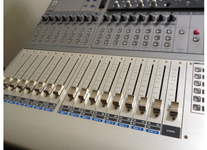 Tascam DM-3200 (62985)