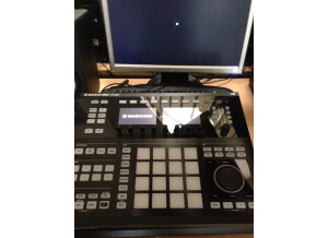 Native Instruments Maschine Studio (27360)