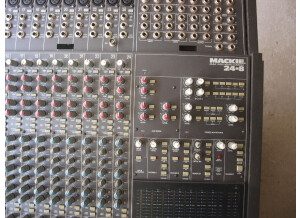 Mackie 8 Bus Series 24/8/2 (51286)