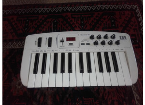 Miditech i2 Control 25