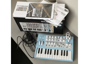 Arturia microbrute se blue 1465379