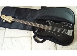 Fender Blacktop Precision Bass (24739)