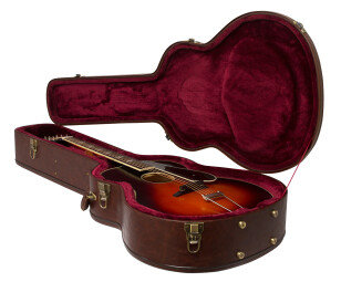 Epiphone Masterbilt De Luxe : P MbiltDlxCase VS2 Epiphone Masterbilt De Luxe : P MbiltDlxCase VS2