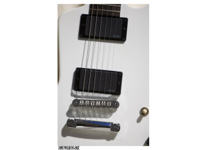 Gibson Explorer '84 reissue guitar of the week 47