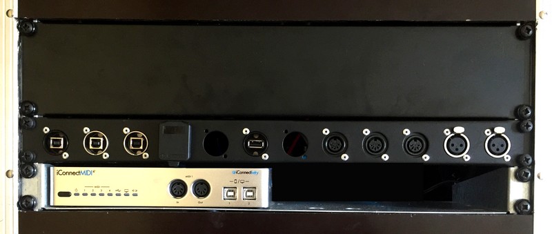LIVE RACK 02 (Top Vue 4U Details)