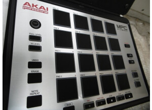 Akai MPC Element 3