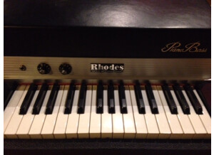 Rhodes PianoBass (83034)