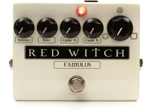 Red Witch Famulus (44750)