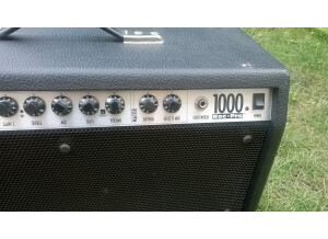 Fender Roc Pro 1000 (54025)