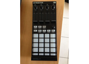 Native Instruments Traktor Kontrol F1 (58218)